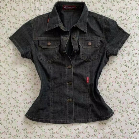 women's top - Picture 1 of 3